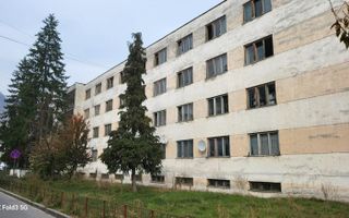 Bloc de apartamente - Brezoi - Poză 6