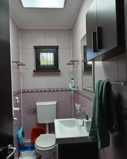 Vila Tunari, cartierul Scriitorilor, mobilata si utilata cu materiale premium - Poză 8