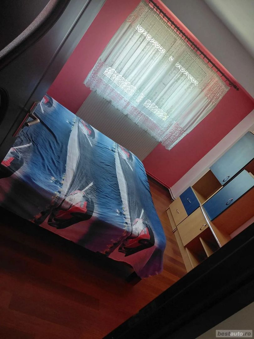 BRASADAS vinde ap 2 cam etaj 4/4 în Micro 16 - Poză 4