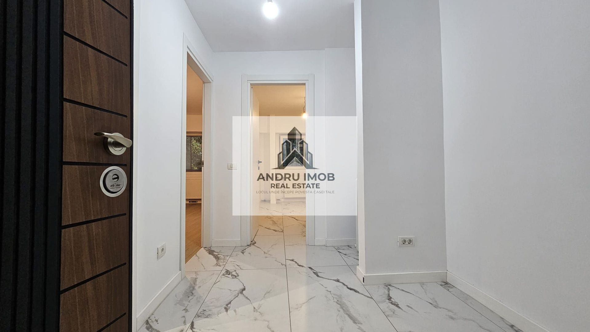 Premium: Garsonieră Decomandată la Metrou Apărătorii Patriei (370m) - Poză 1