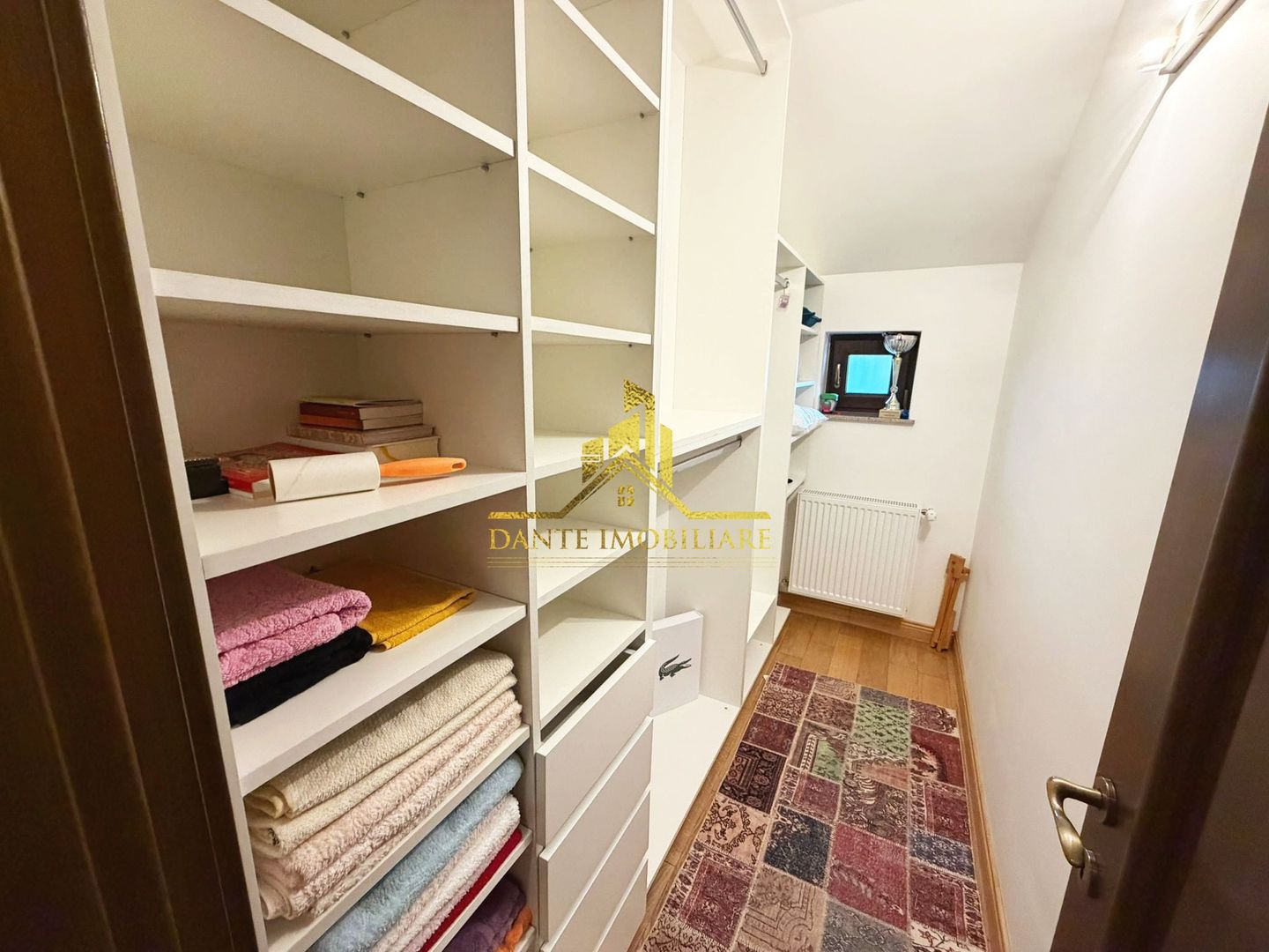 Casa, 3 dormitoare, 3 bai, ultrafinisata, mobilat lux, Faget - Poză 15