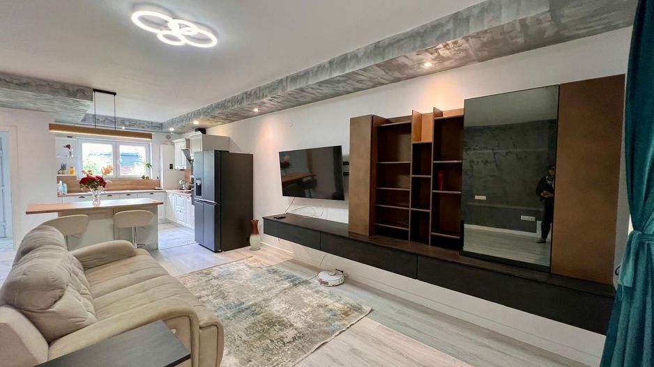 Vila 4 camere Ansamblul Rezidential Cosmopolis - Poză 3