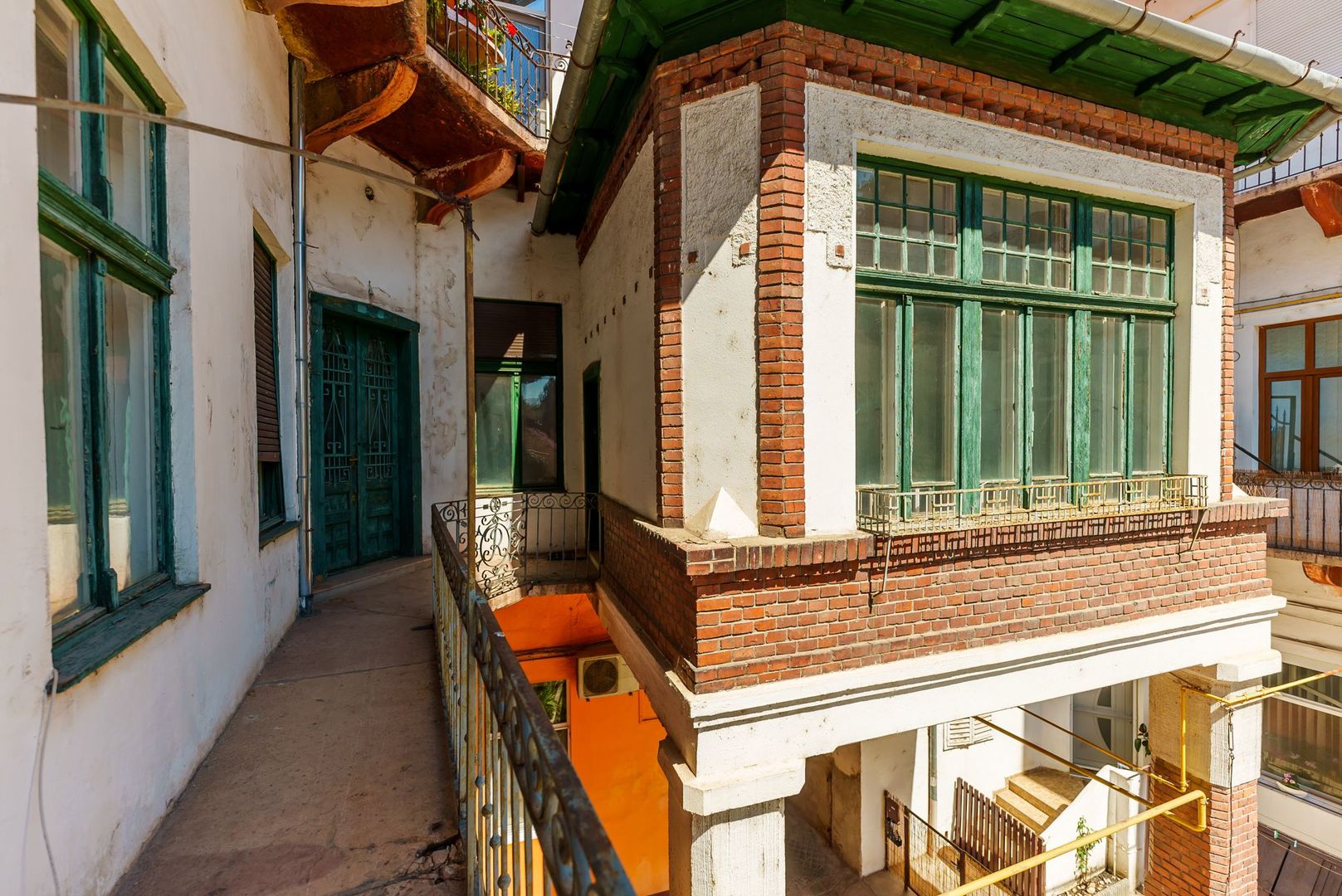 Apartament cu 2 camere ultracentral - Poză 1