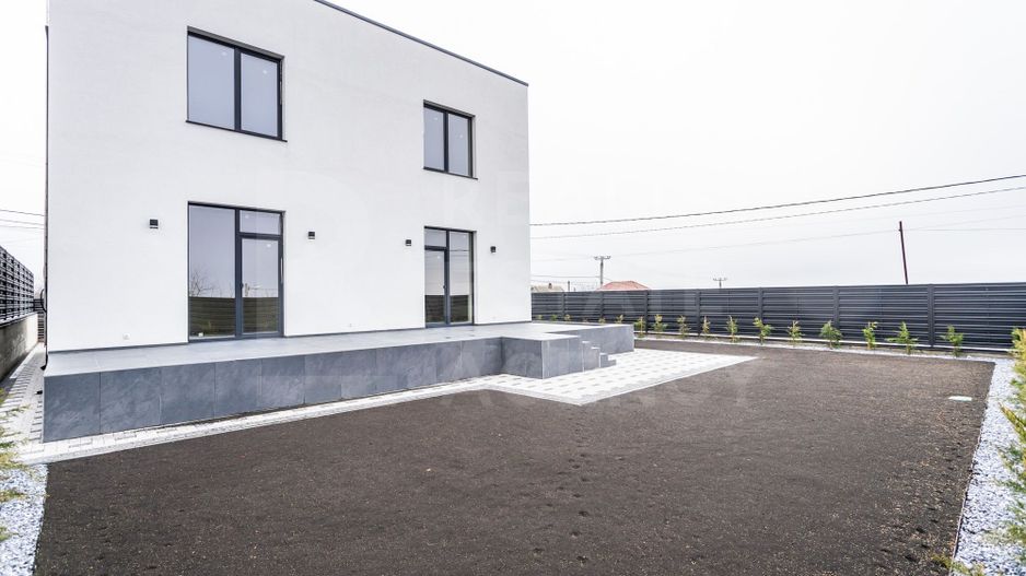 Vânzare, casă, 2 nivele, str. Mihai Eminescu, Cruzești - Poză 4