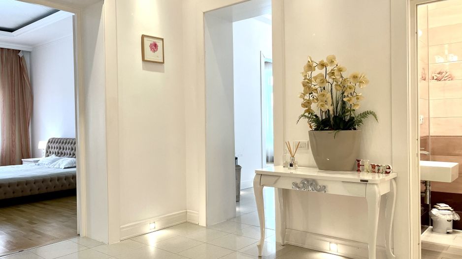 Apartament 3 camere, elegant si spațios, lângă parc, zona Centrala - Poză 18