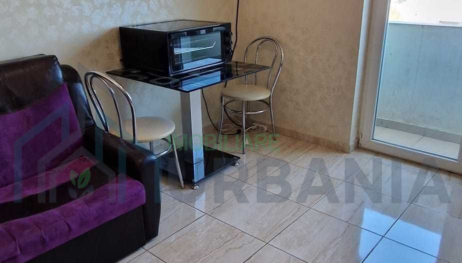 PF. apartament 1 camera Dec Bucium 42 mp 300 euro - Poză 4