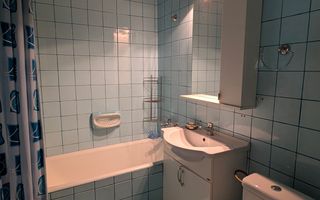 Apartament 4 camere 132 mp-balcon-ideal locuire- zona Calea Moldovei - Poză 8