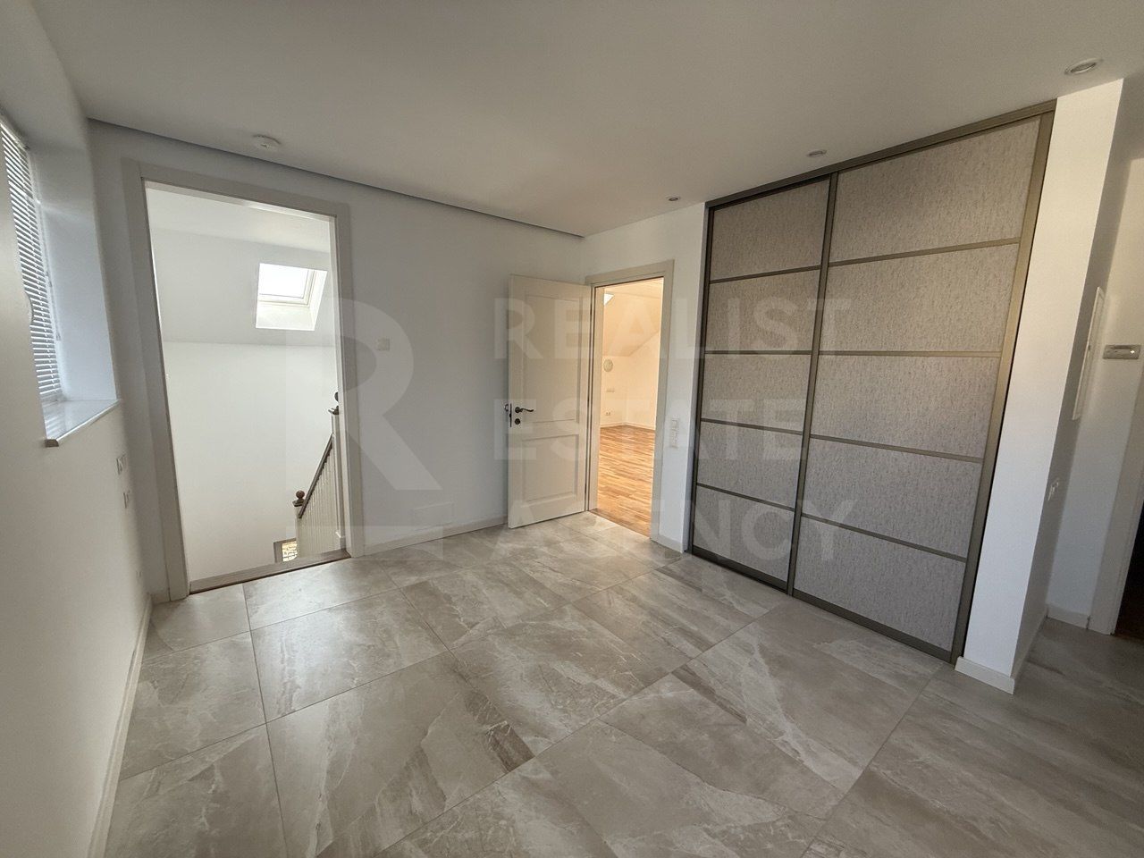 Chirie, casă, 5 camere, str. Frumoasa, Centru - Poză 10