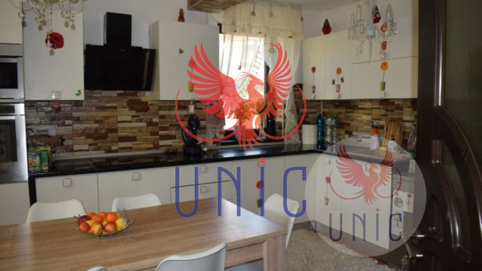 Super casa, super pret, zona Consul! - Poză 4