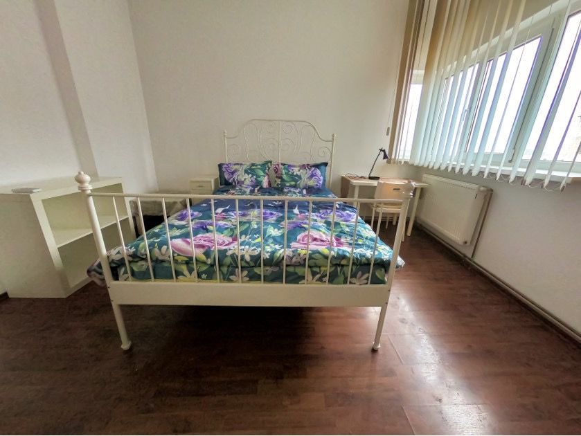 Apartament compact cu doua camere, zona Mosilor- bulevardul Carol - Poză 2