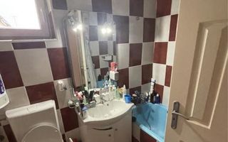 Ag EUROPA vinde ap 2 cam MOBILAT 42mp Etaj 3 pe Botizului. - Poză 1