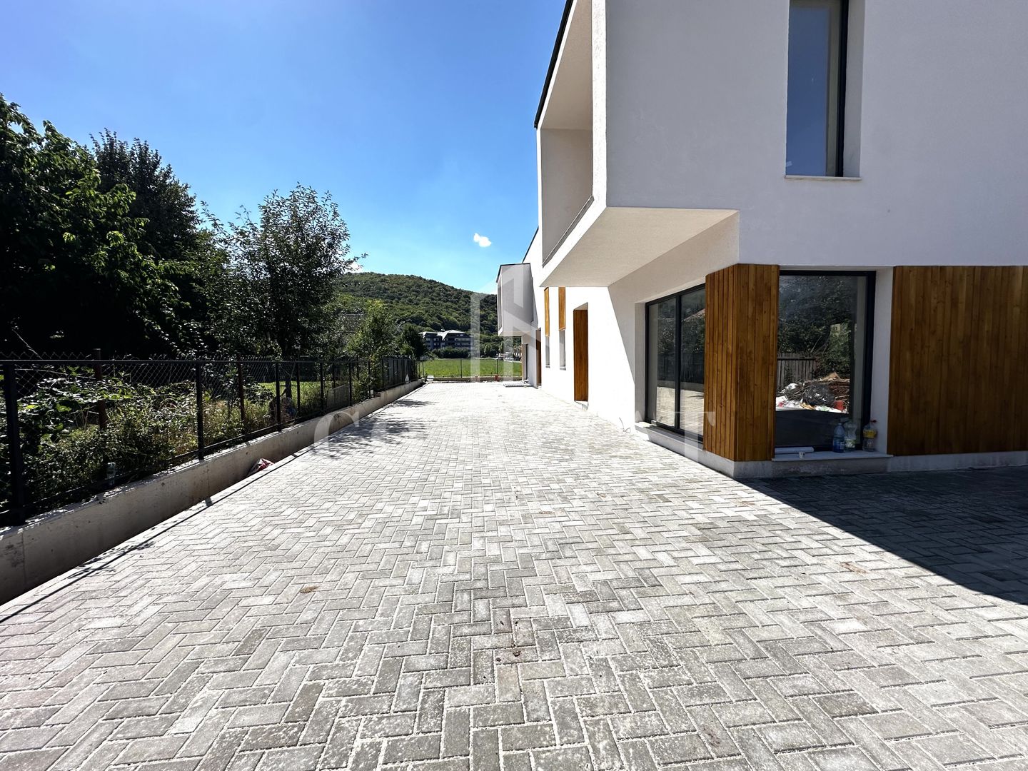 Duplex | Zona str Florilor-Floresti | 2 Locuri de parcare - Poză 27
