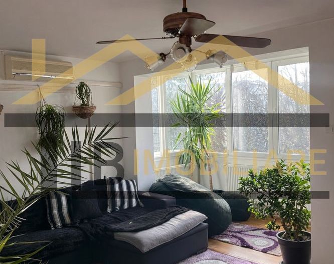 Apartamet cu 3 camere, 65mp, Zona Strazii Moldove - Poză 1