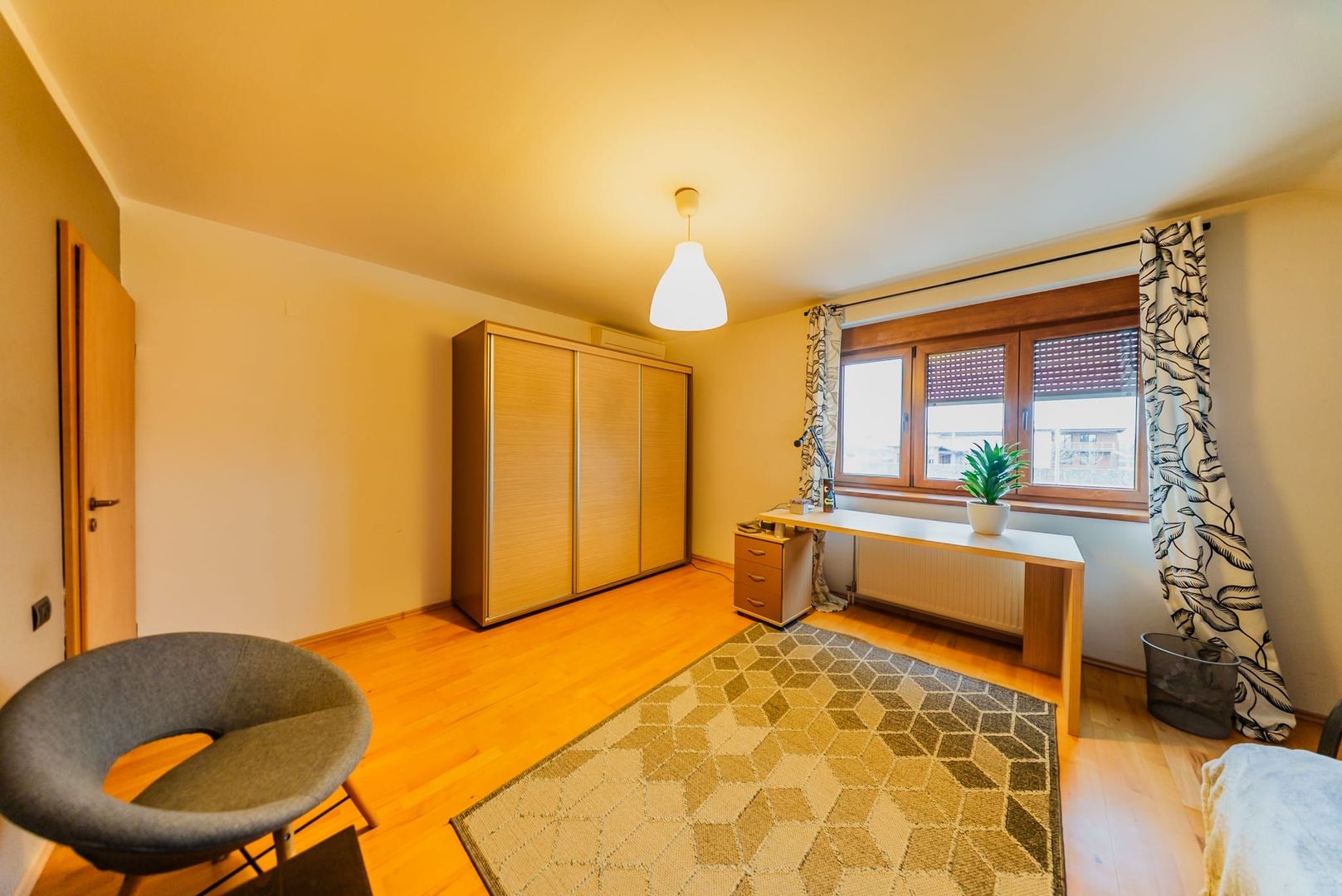 Vila 5 camere, gata de mutare, teren 700 mp, strada privata- Gradiste - Poză 20