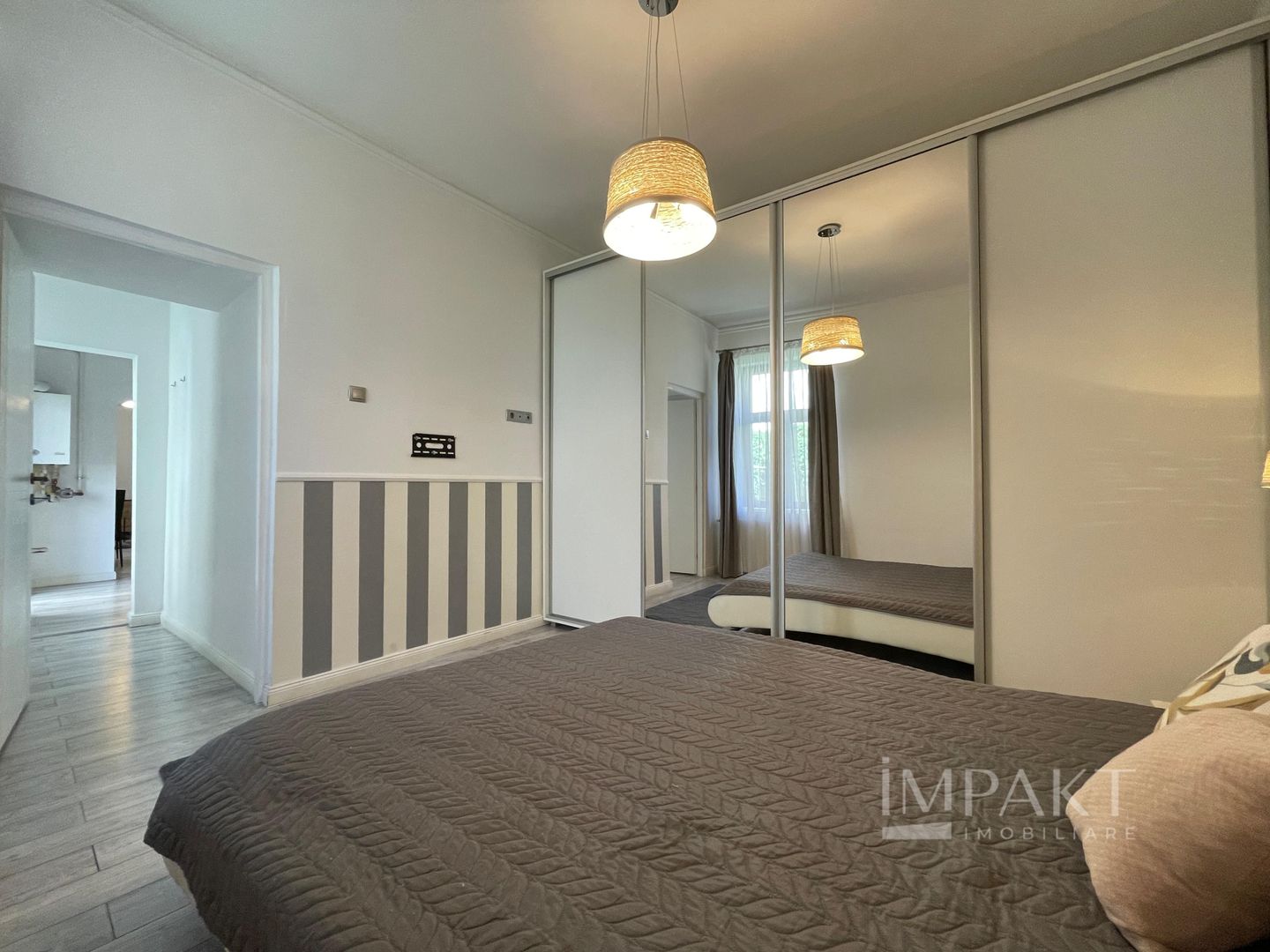 Apartament cu 2 camere de inchiriat in zona ultracentrala! - Poză 2