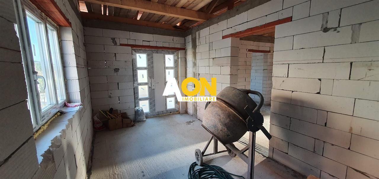 Casa la rosu 4 camere 430 mp teren Oarda de Jos - Poză 3