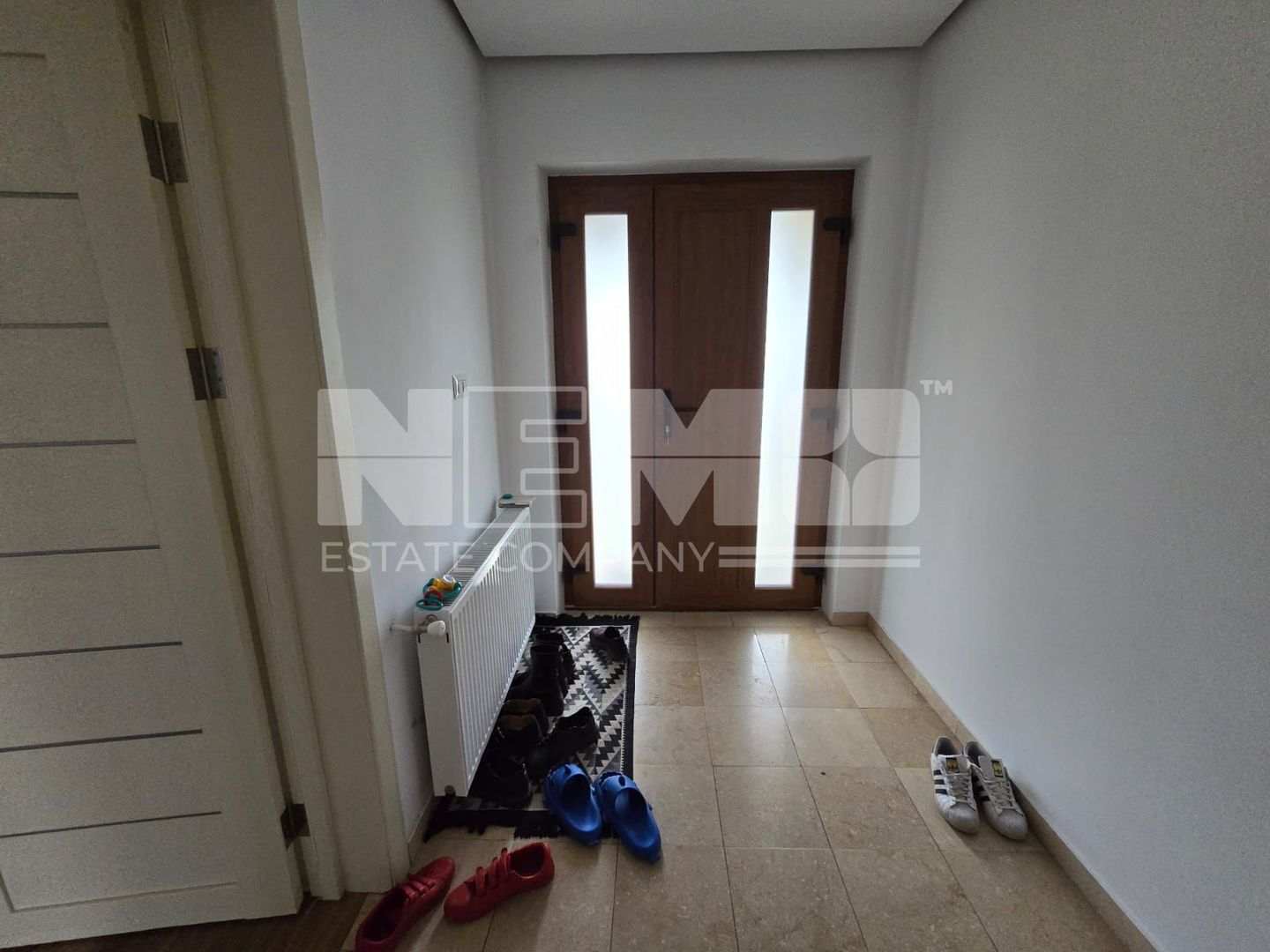 Casă spațioasă la 650000 de euro I Volovăț - Poză 17