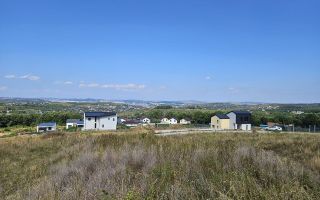 Teren în Pietrăria– 2.382 mp, lângă pădure, cu priveliște spre oraș - Poză 1