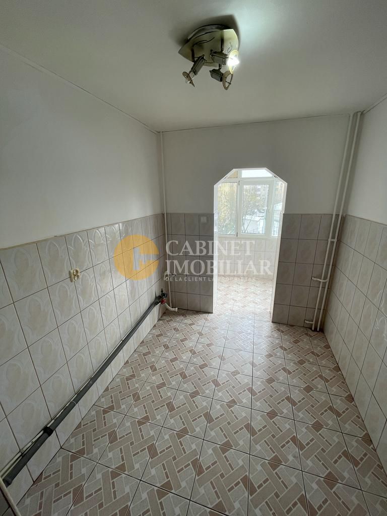Etaj 3 apartament cu 2 camere decomadat zona Mircea-Galata - Poză 6
