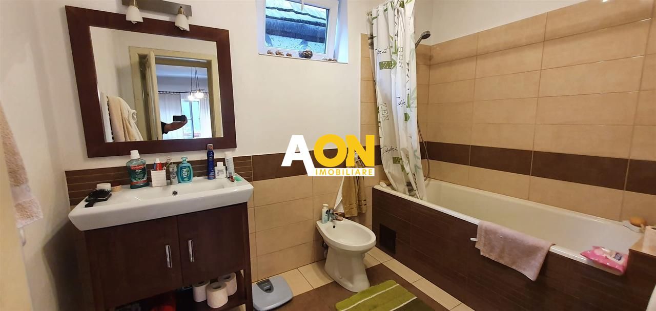 Casa 3 camere, 1259 mp teren, zona Centru - Poză 13