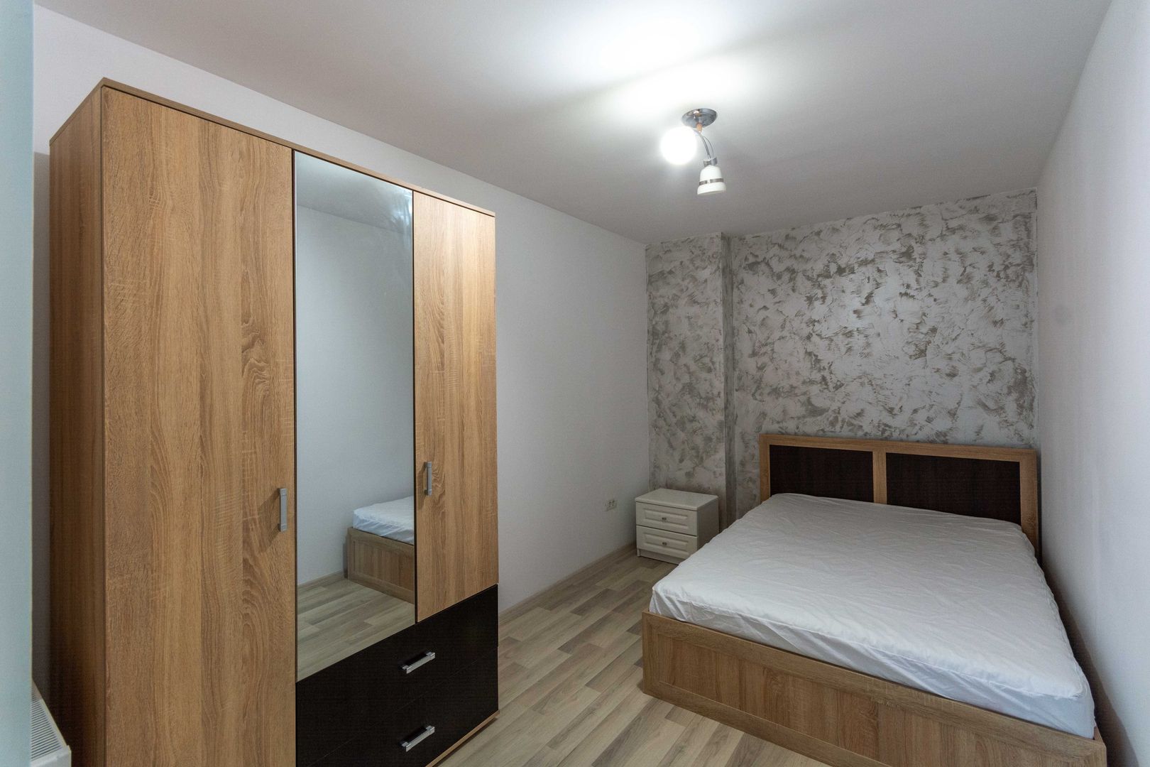 Bucurestii Noi - Chitila Ap 3  camere la curte, terasa, comision 0% - Poză 6