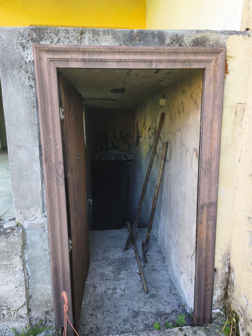 Casă 90 mp utili | Curte delimitata | Cota 1/2 teren | (Primăverii ) - Poză 13