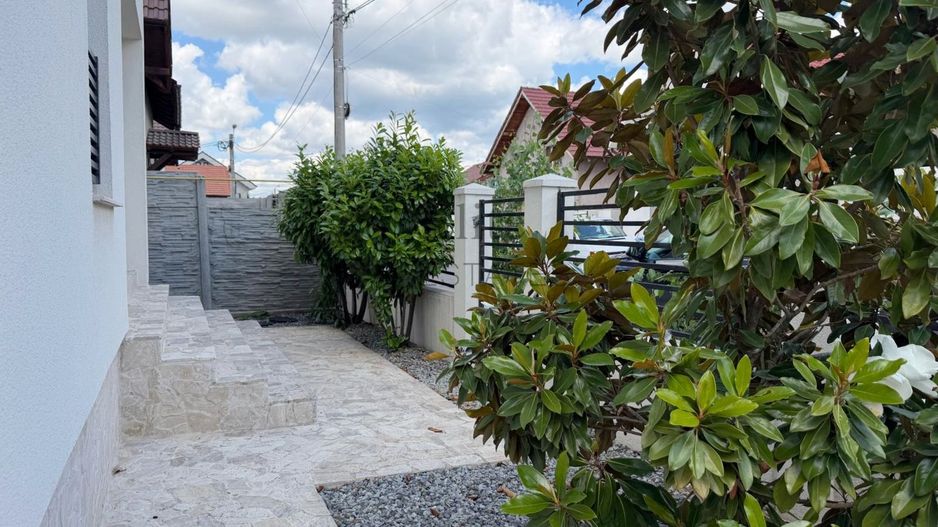 Casa cu 5 camere in Cartierul Tineretului | Prima inchirere - Poză 20