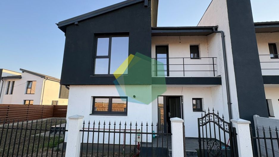 Casa Duplex P+1,  curte 165mp |Central | Otopeni - Poză 1