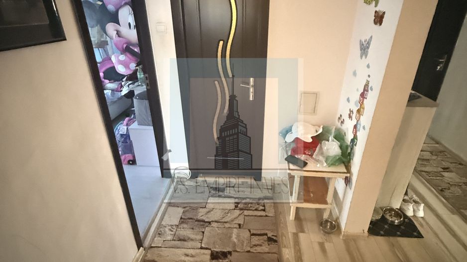 Apartament 3 camere , 84 mp utili,2 bai,2 balcoane-zona Astra - Poză 7