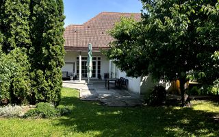 De vanzare sau de inchiriat casa individuala in cart Dambu Pietros - Poză 4