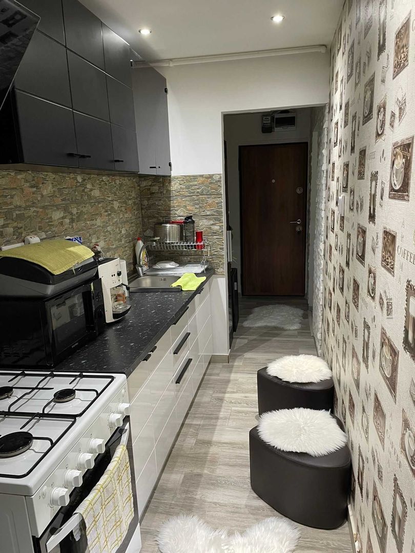 Apartament 2 camere de vanzare , Carpati 1 - Poză 7