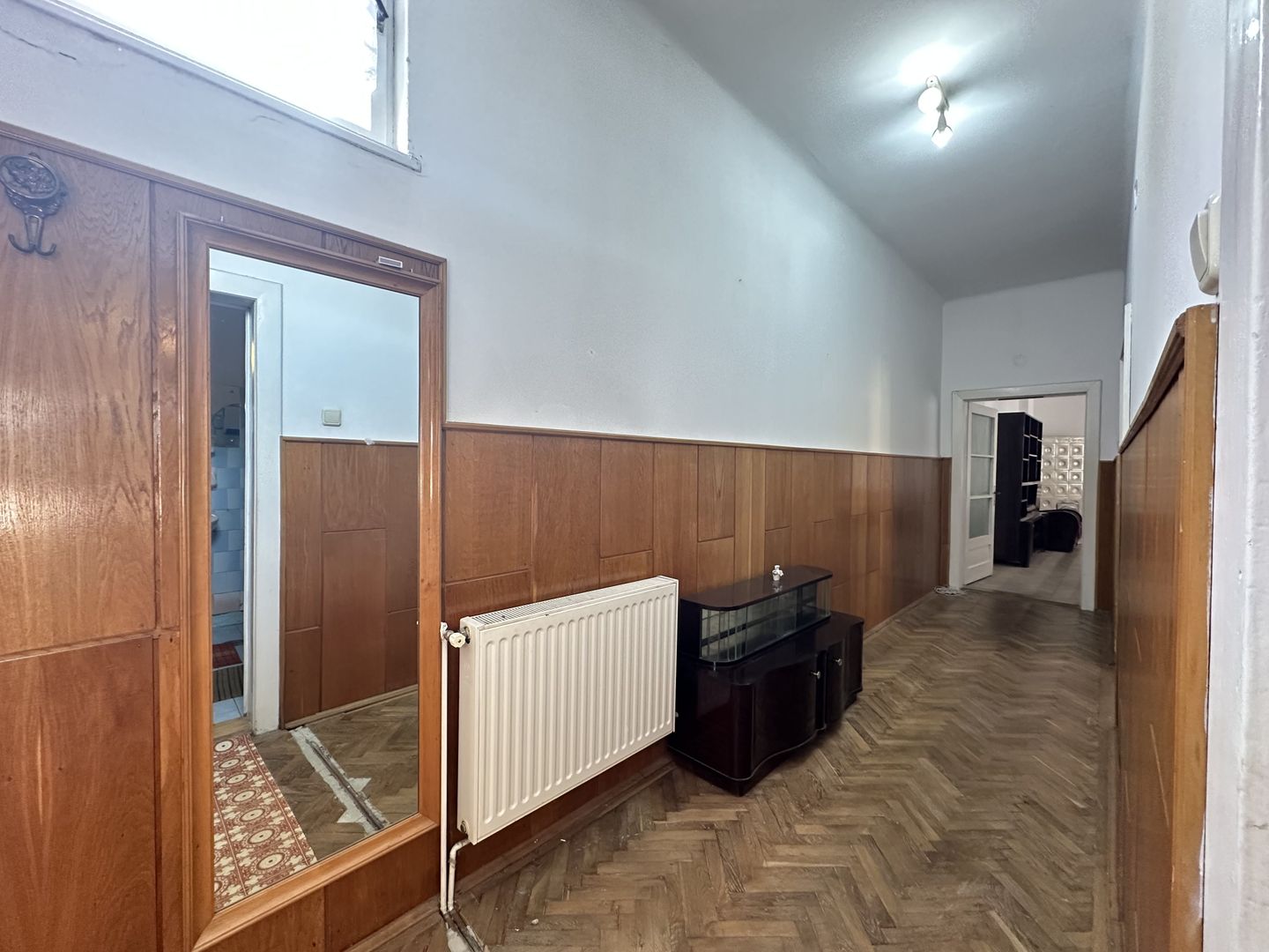 Apartament in casa spațios la doar 5-7 minute de Centrul Istoric - Poză 19
