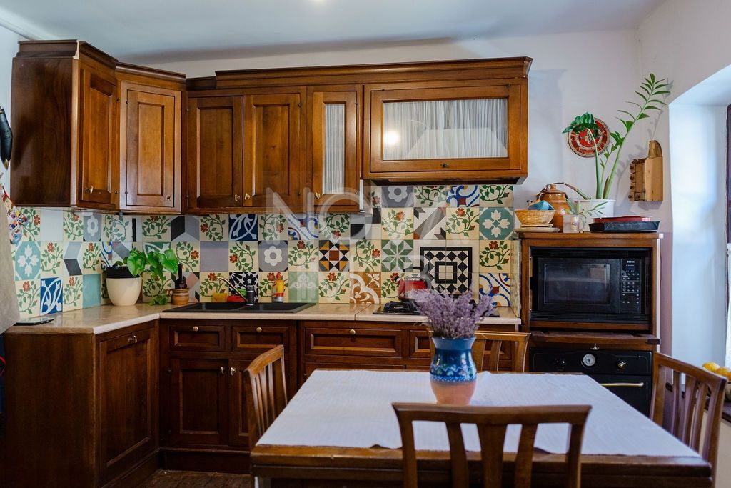 CASA INDIVIDUALA IN CENTRUL ISTORIC AL SIBIULUI - Poză 13