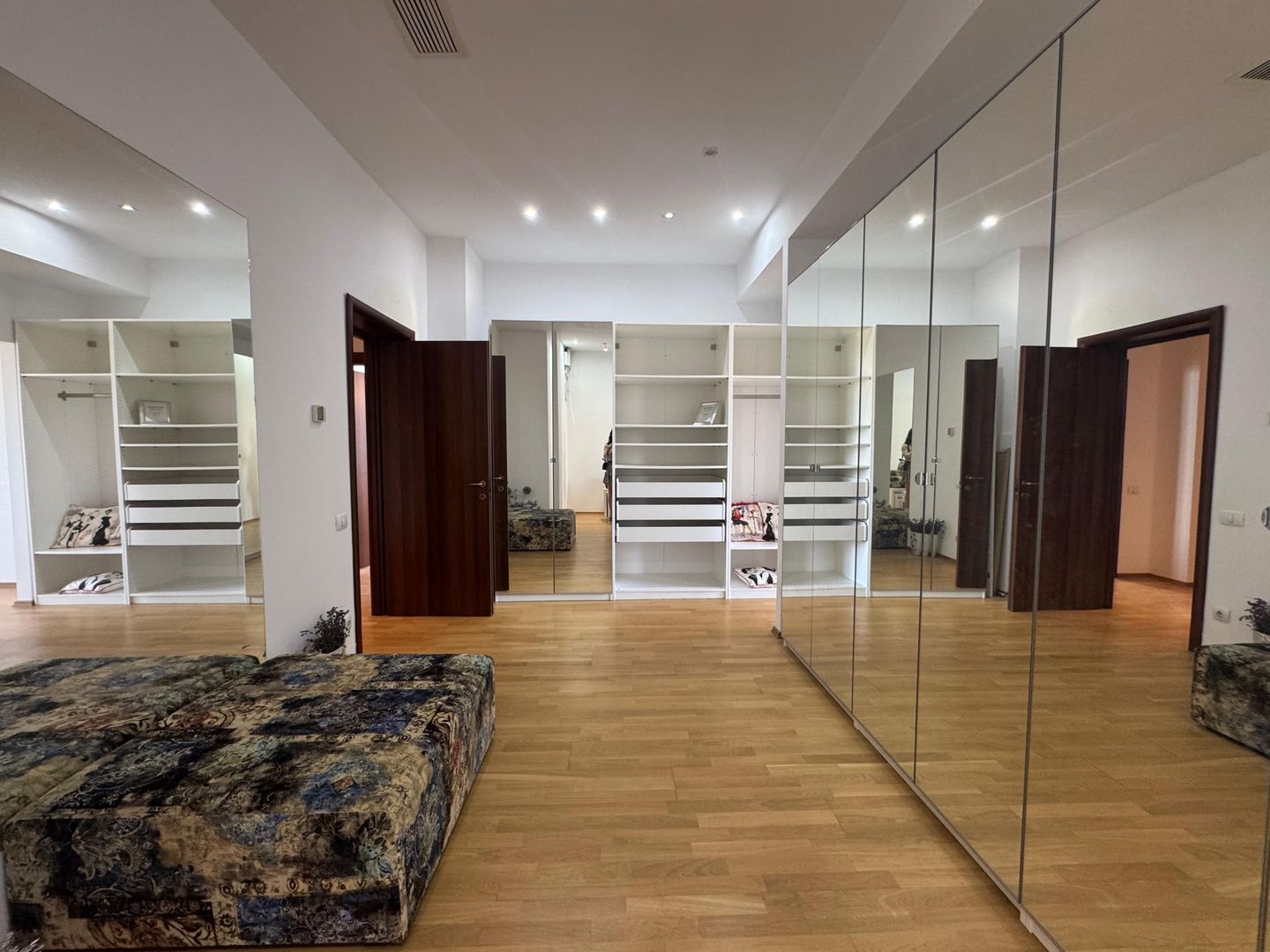 Inchiriere PENTHOUSE 250 mp+ 320 mp terasa| BANEASA- Privighetorilor - Poză 13