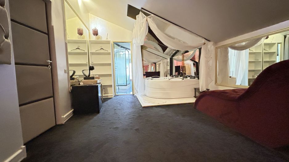 Hotel Boutique 18+ (adults only) + Casa P+1 --- teren 501mp --- str D4 - Poză 21