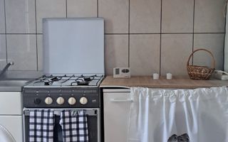 De închiriat - Apartament 2 camere Astra - Poză 8