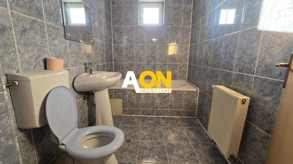 Apartament 3 Camere Decomandat, Zona Cetate, 2 Balcoane - Poză 3