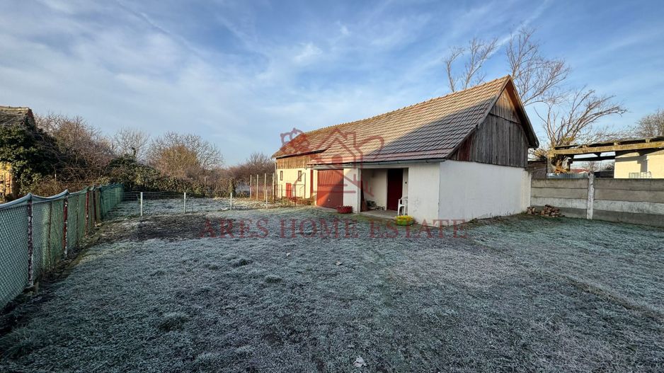 Casă 7 camere de vânzare/închiriere Izvin + anexă 90 mp- Comision 0 - Poză 6