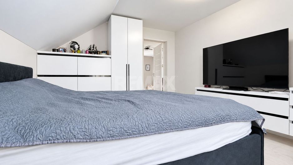 CASĂ TIP DUPLEX ÎN SÎNGERA | 220 m² | 4 DORMITOARE | 6 ARI - Poză 13
