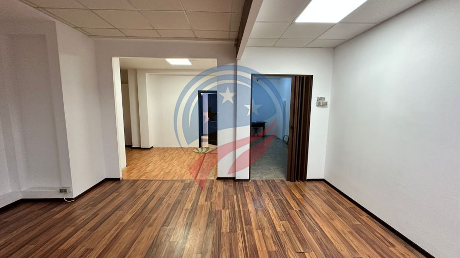 Spațiu comercial de închiriat – Ultracentral, Craiova/Mercur - Poză 8