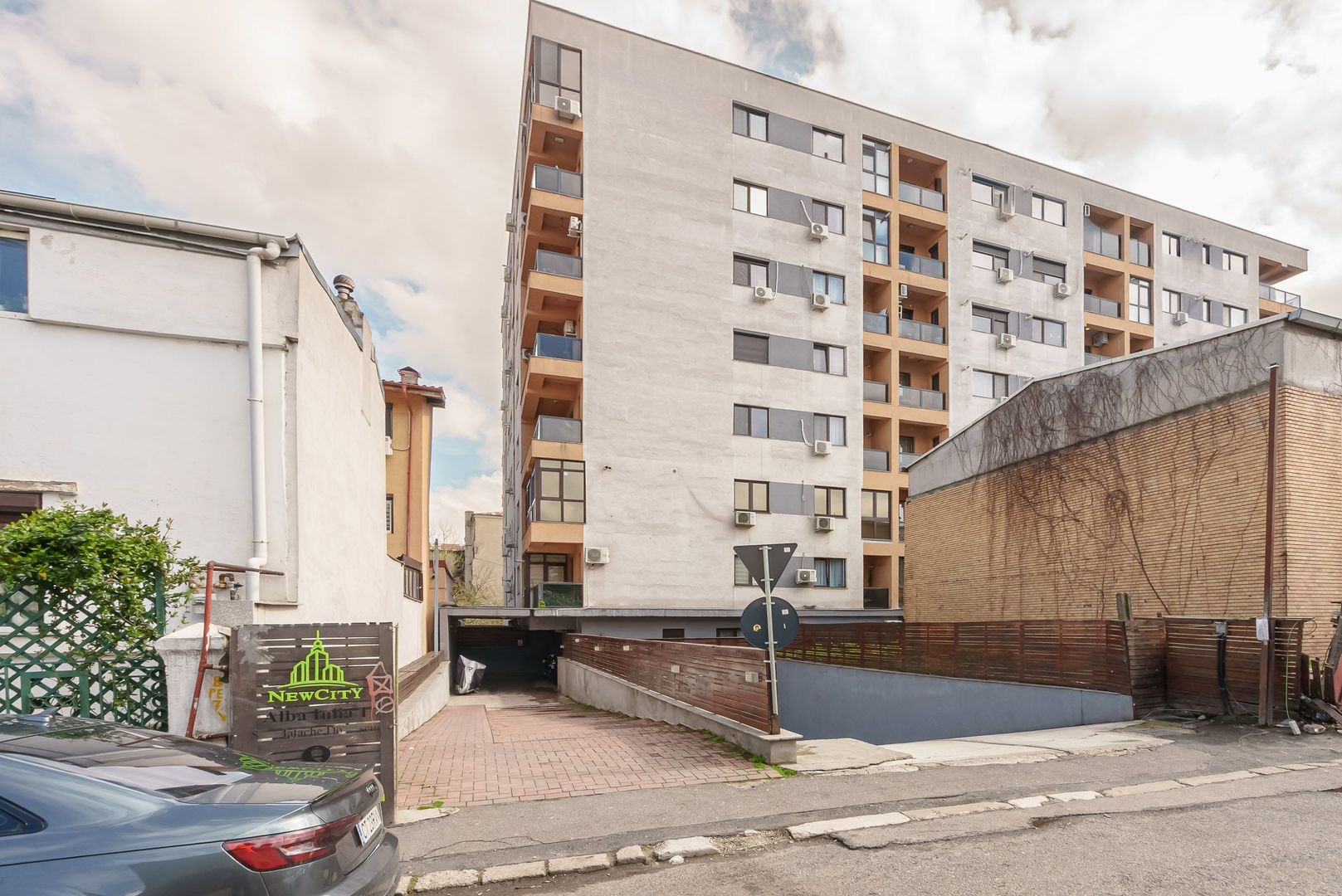 Garsoniera de inchiriat, zona Piata Alba Iulia - Arogant - planul doi - Poză 14