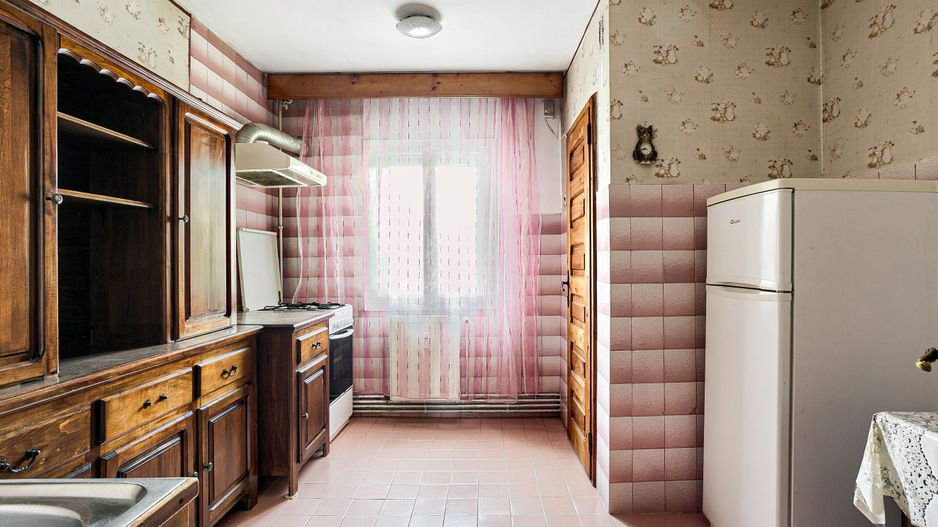 VANDUT Apartament cu 2 camere, etaj 1 in Micalaca zona Voinicilor - Poză 1