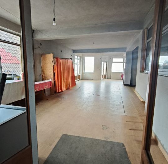 Pensiune de vânzare în Rânca – oportunitate rară lângă pârtia M1 - Poză 14
