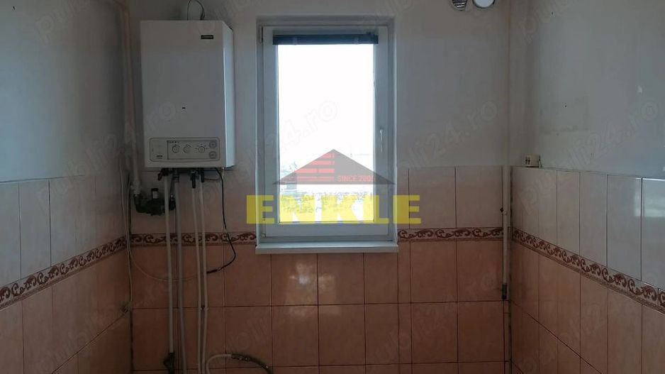 Apartament 2 camere decomandat –  Liceul Mihai Eminescu - Poză 8