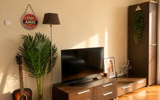 De închiriat apartment 2 camere -Republicii - UMF + parcare - Poză 2