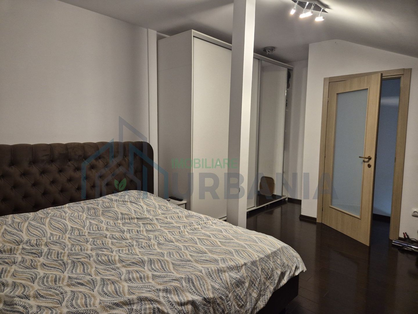 Apartament cu 2 camere, dispus pe două niveluri, în Vișoianu – Lunca Cetățuii - Poză 3