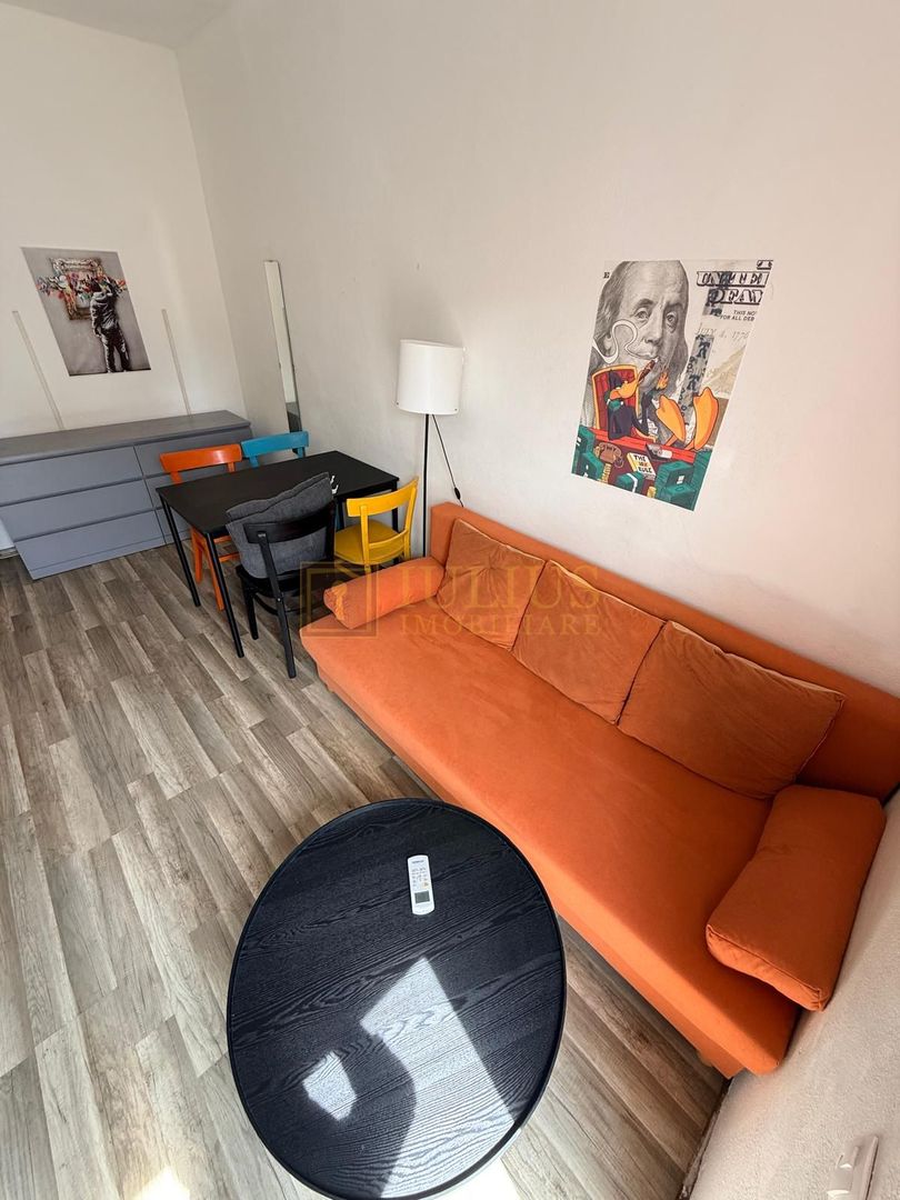 2 camere| apartament la casa-curte comuna| loc de parcare| centrala proprie| - Poză 4