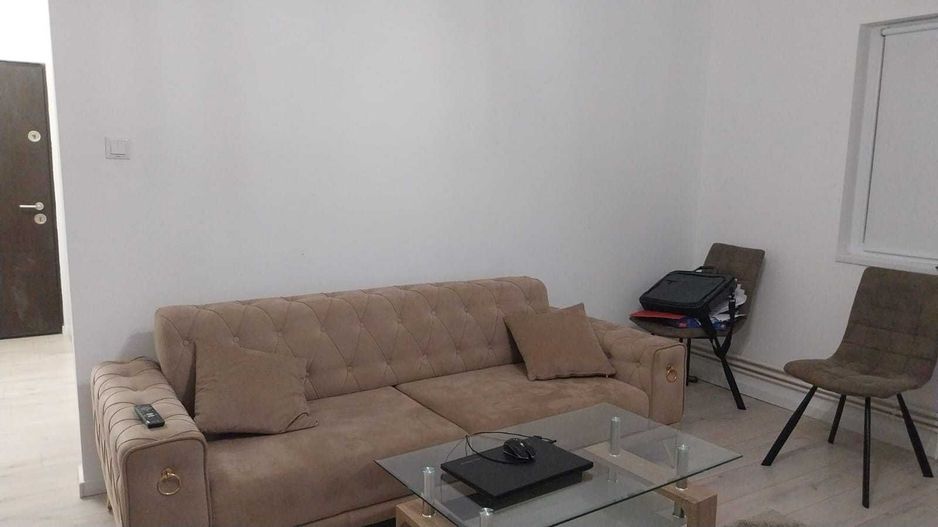 apart 4 cam et 1 Micro 16/renovat/utilat/mobilat - Poză 2