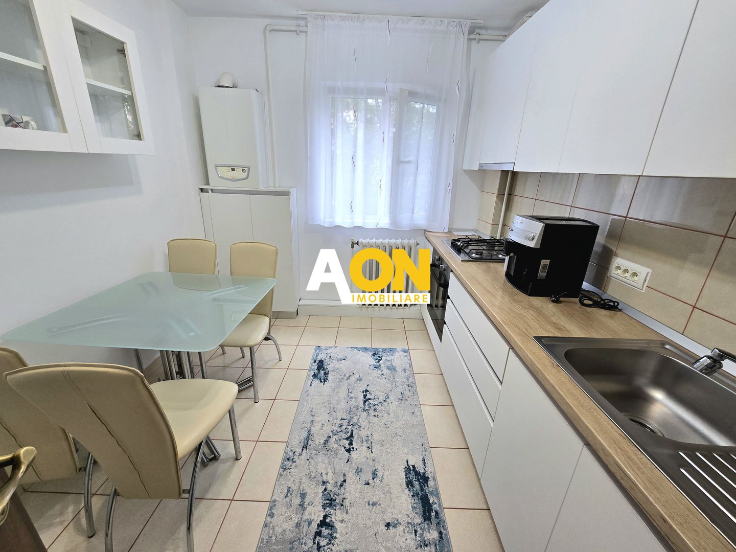 Apartament cu 2 Camere, Etaj 2, Loc De Parcare, Zona Cetate - Poză 2