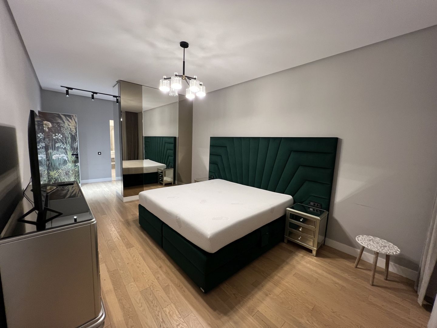 5 camere Lux Rahmaninov Residence vedere Parc Verdi - Poză 8